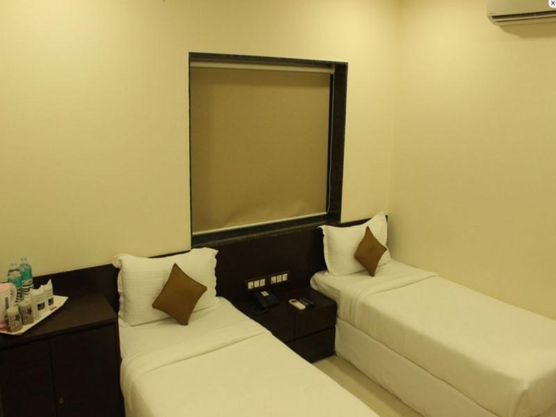 Oyo 16703 Hotel The Platinum Kolkata Ngoại thất bức ảnh